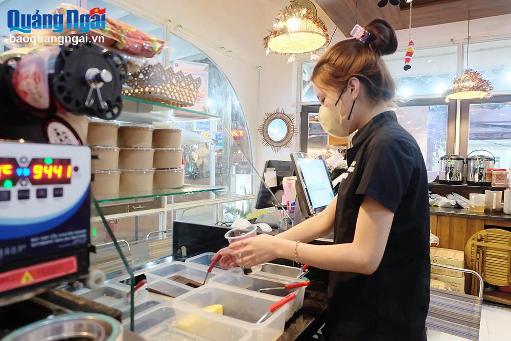 Làm thêm dịp Tết