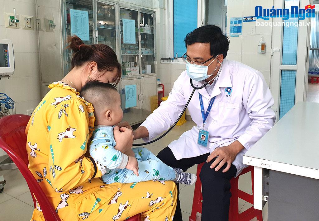 Đảm bảo khám, chữa bệnh cho người dân