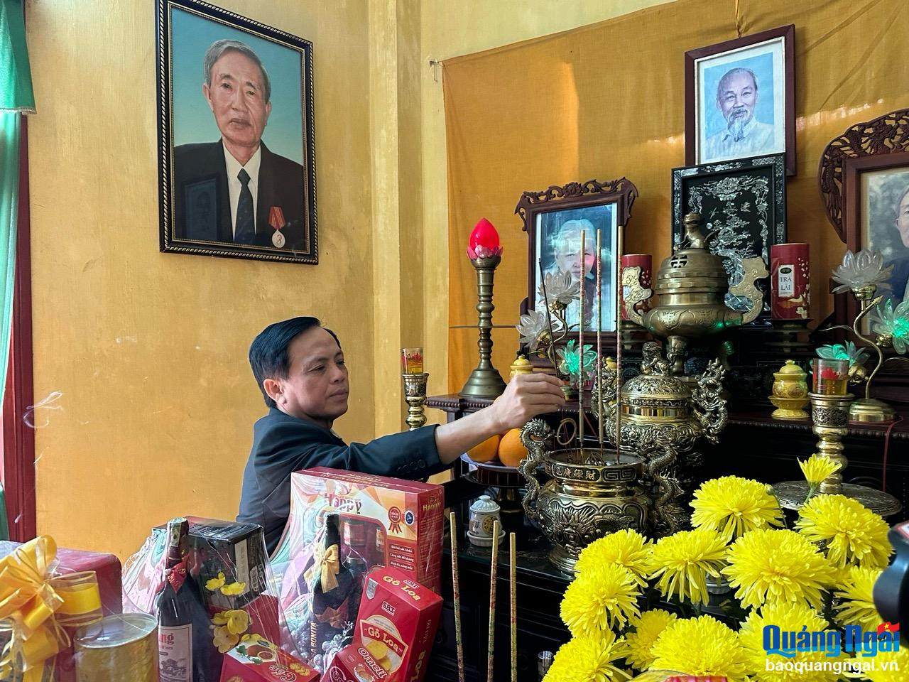 Dâng hương đồng chí Đỗ Quang Thắng, Trần Kiên, Trương Quang Giao