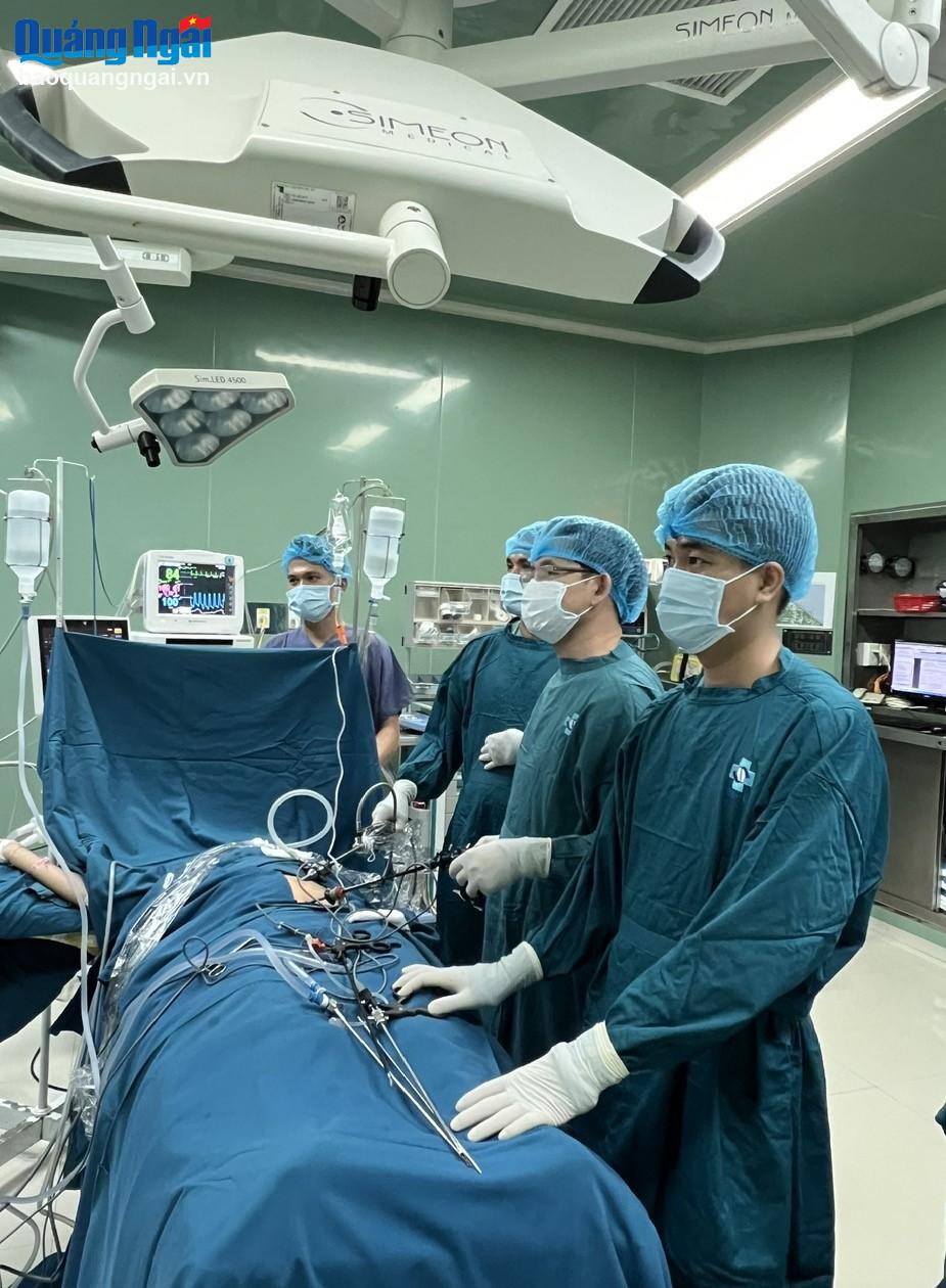 Phẫu thuật thành công nhiều ca viêm phúc mạc ruột thừa