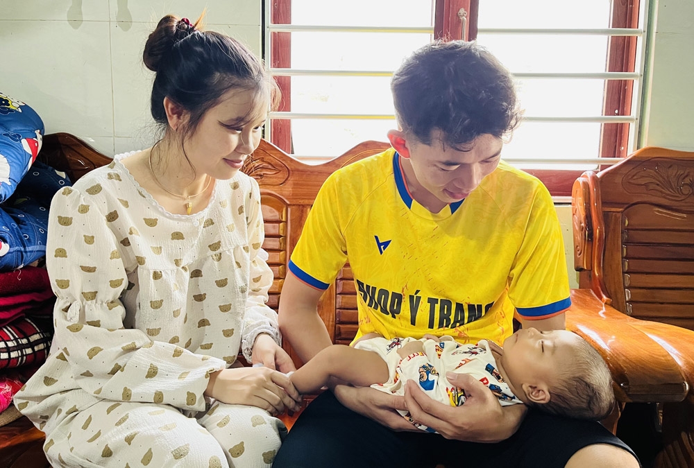 Khuyến khích phụ nữ sinh con