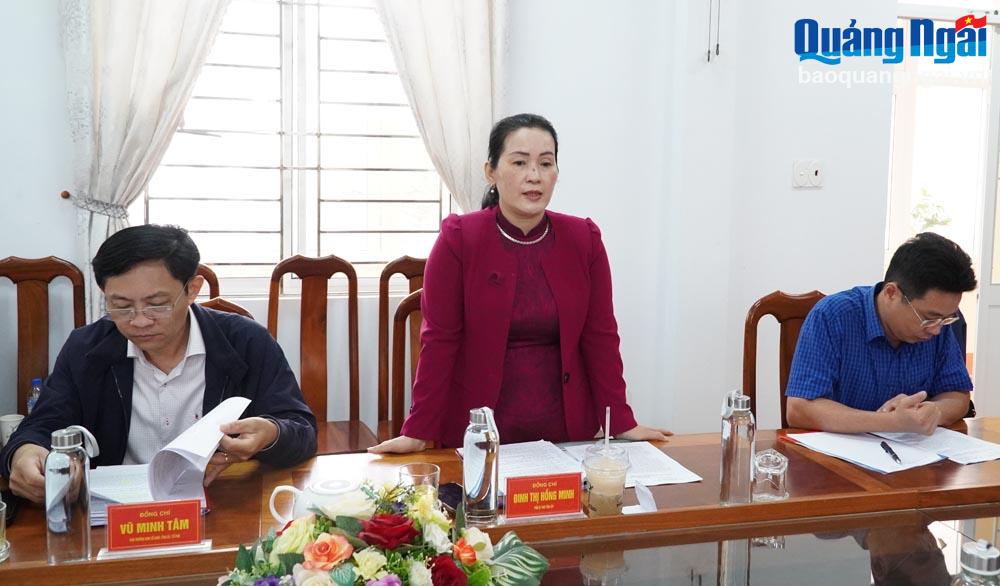Phó Bí thư Tỉnh ủy Đinh Thị Hồng Minh làm việc với Thường trực Huyện ủy Ba Tơ