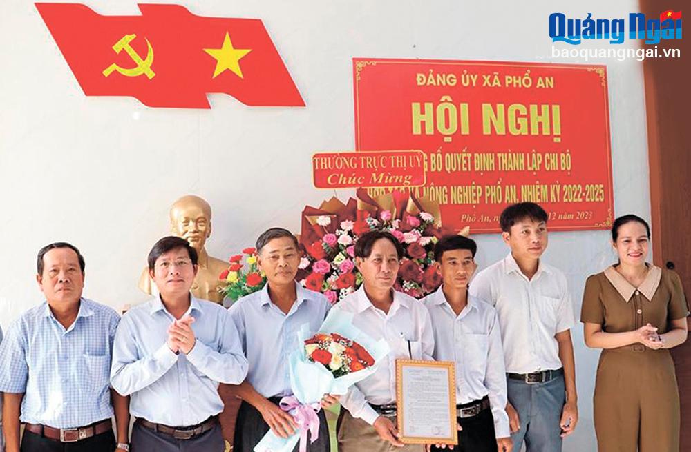 Đảng ta không ngừng lớn mạnh