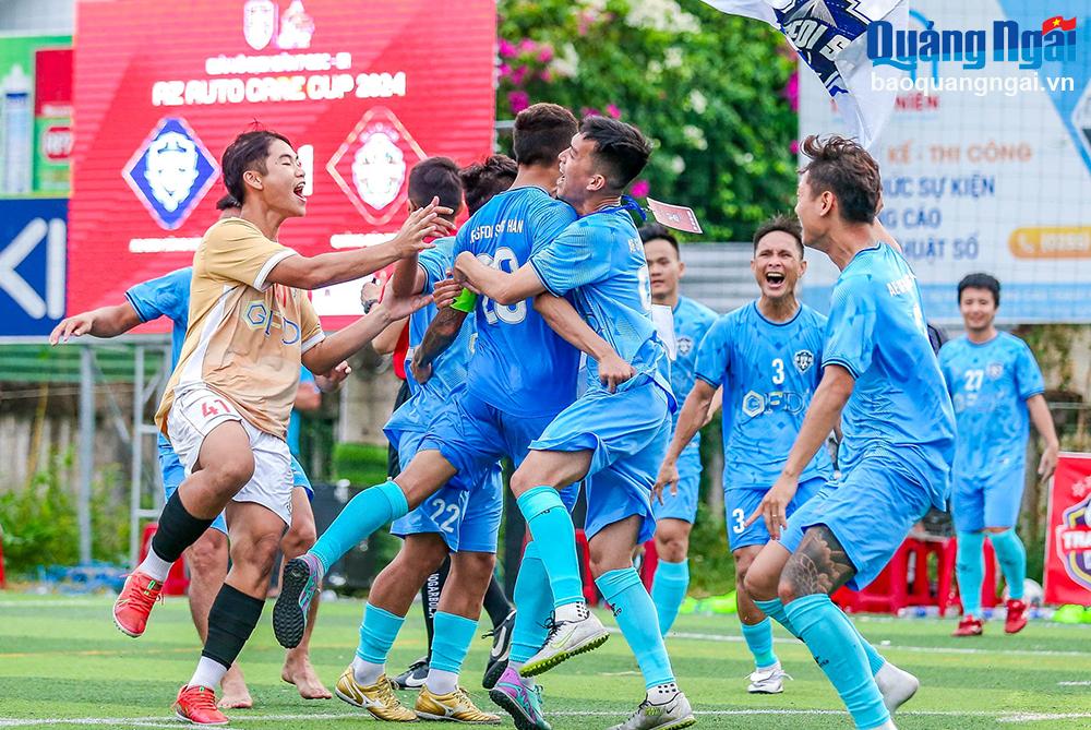 Chung kết Giải bóng đá QSC-S1 AZ AUTO CARE CUP lần thứ I