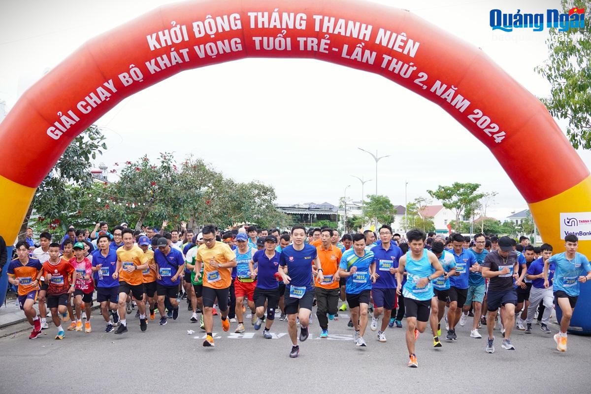 Tổ chức giải chạy bộ “Khát vọng tuổi trẻ”