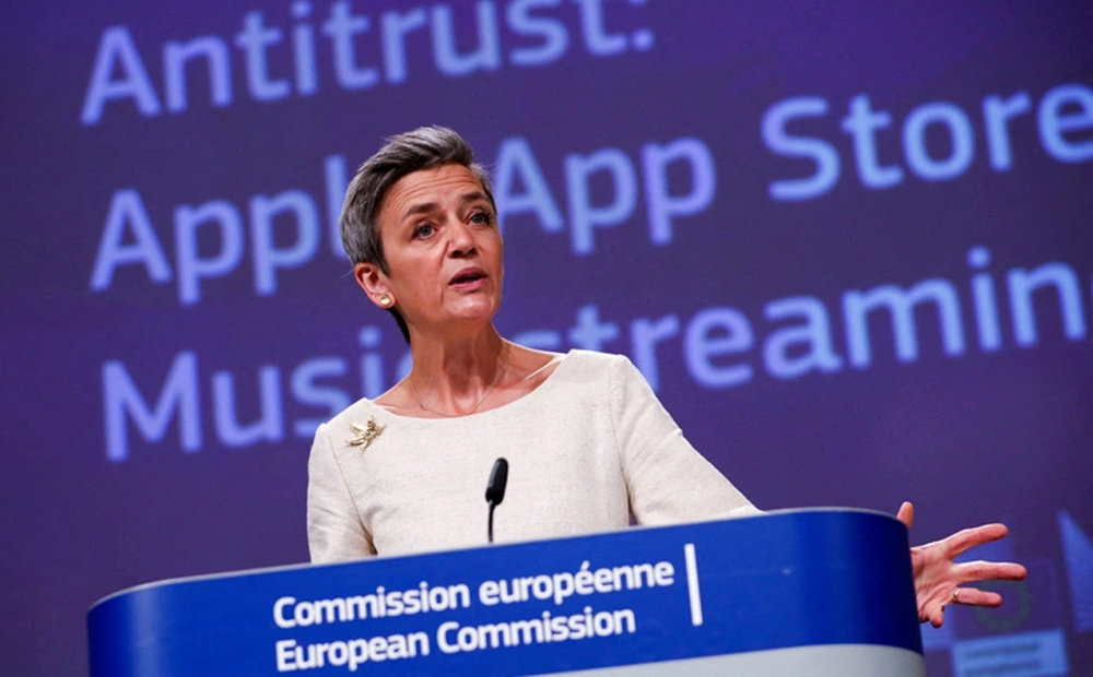 Apple bị EU phạt 2 tỉ USD chống độc quyền