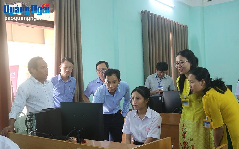 Thí điểm “Mô hình xác thực thi online tập trung qua nền tảng công nghệ xác thực thẻ CCCD gắn chíp điện tử”