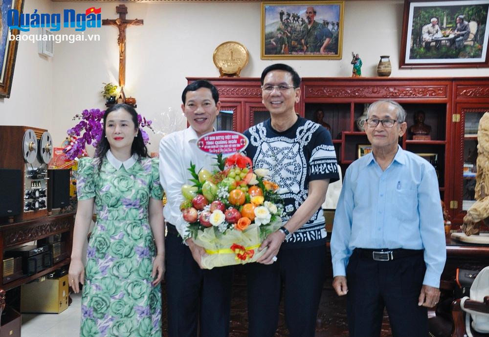 Thăm, chúc mừng nhân lễ Phục sinh 2024