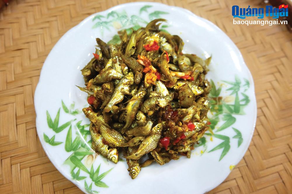 Dân dã cá đồng kho mặn