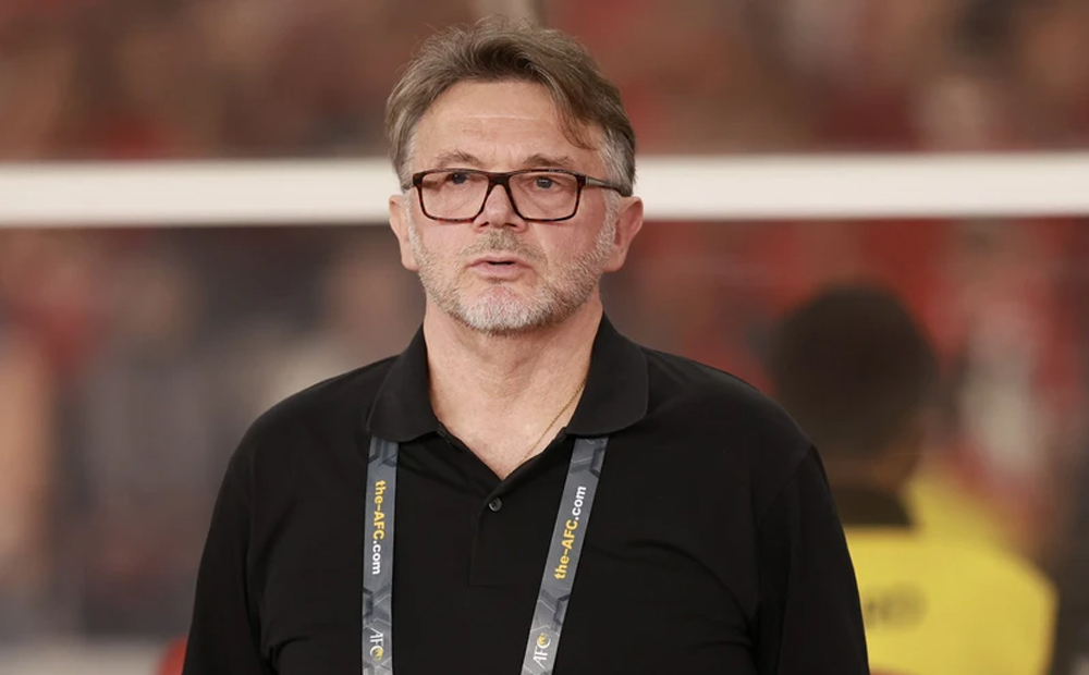 VFF chấm dứt hợp đồng với HLV Troussier