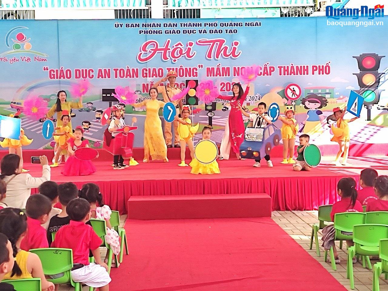 Hội thi giáo dục an toàn giao thông bậc mầm non