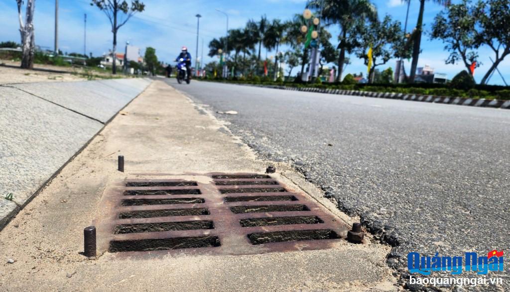 Nguy hiểm từ những hố ga