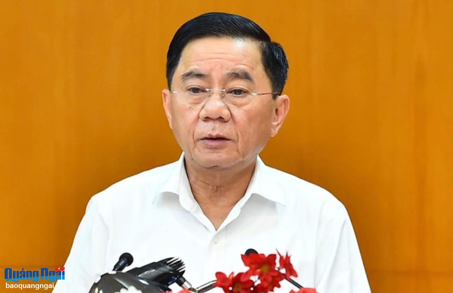 Bộ Chính trị chỉ đạo tạm dừng đại hội đảng bộ cấp xã, huyện; báo cáo phương án sáp nhập tỉnh trước 9/3