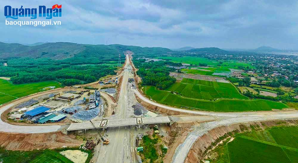 Dự án cao tốc Quảng Ngãi - Hoài Nhơn: Đẩy nhanh tiến độ thi công