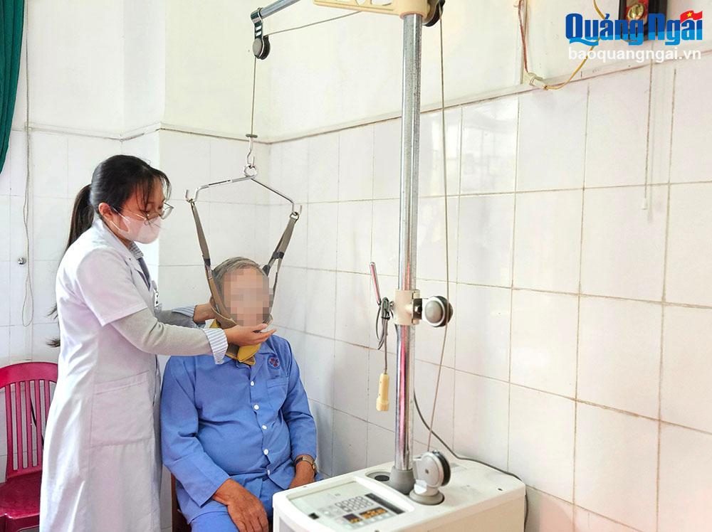 Dấu hiệu thoái hóa cột sống cổ