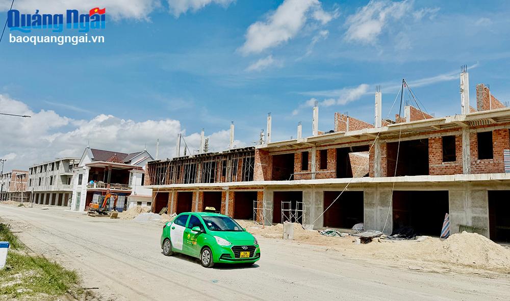 Thị trường bất động sản “ấm lên”