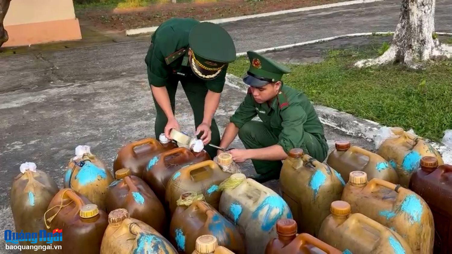 Tạm giữ 1.000 lít dầu D.O không có hóa đơn