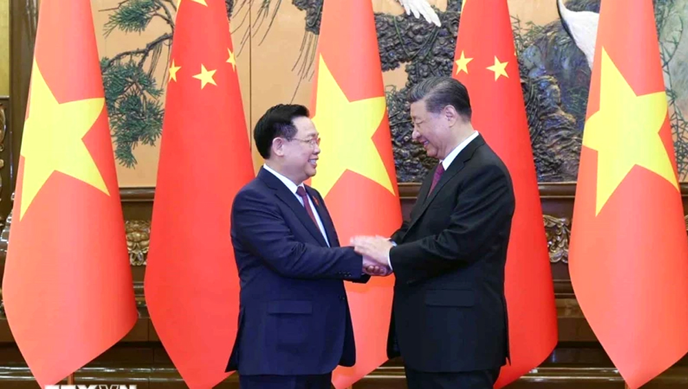 Chủ tịch Quốc hội Vương Đình Huệ hội kiến Tổng Bí thư, Chủ tịch nước Trung Quốc Tập Cận Bình