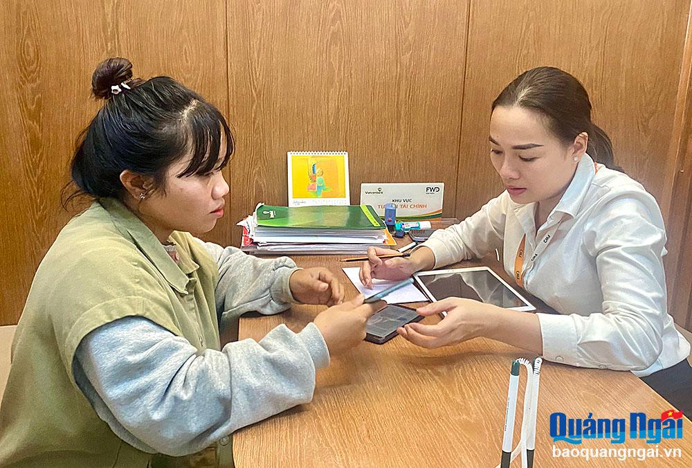 Cẩn trọng khi mở thẻ tín dụng