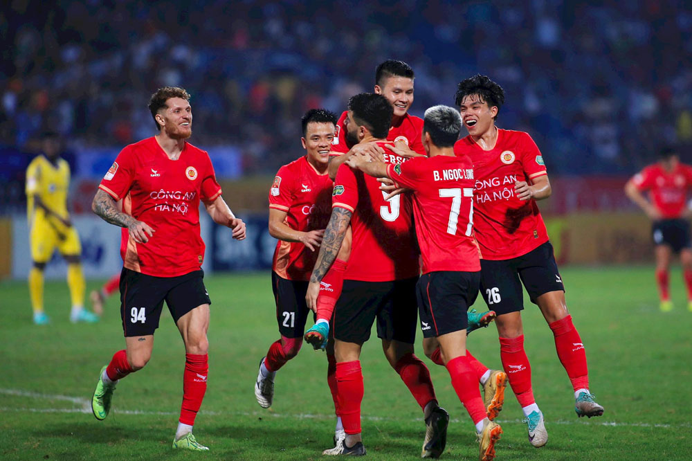 Công an Hà Nội trở lại mạnh mẽ