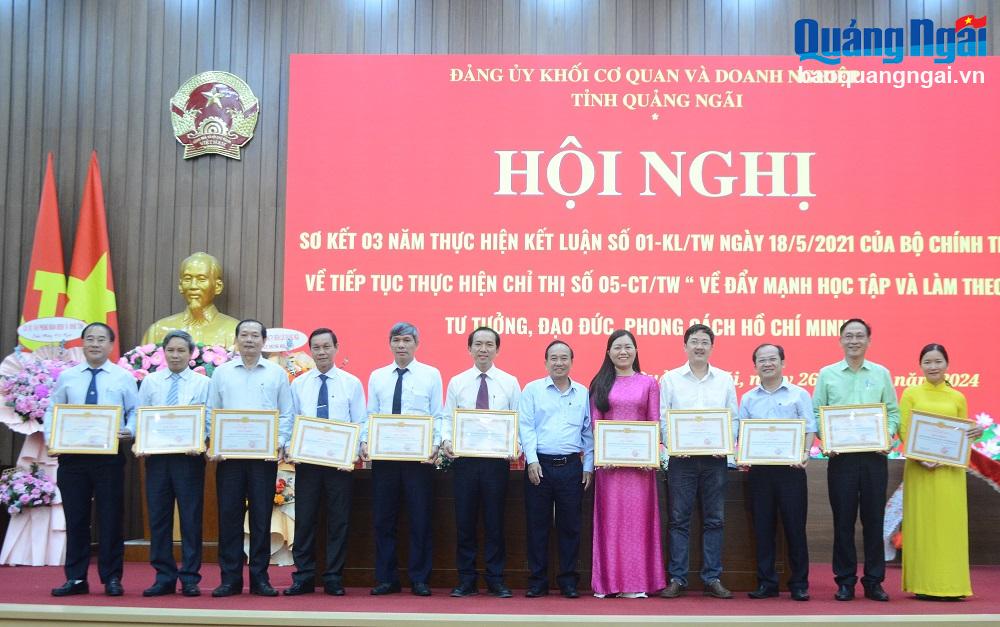 Sơ kết 3 năm thực hiện Kết luận 01 của Bộ Chính trị