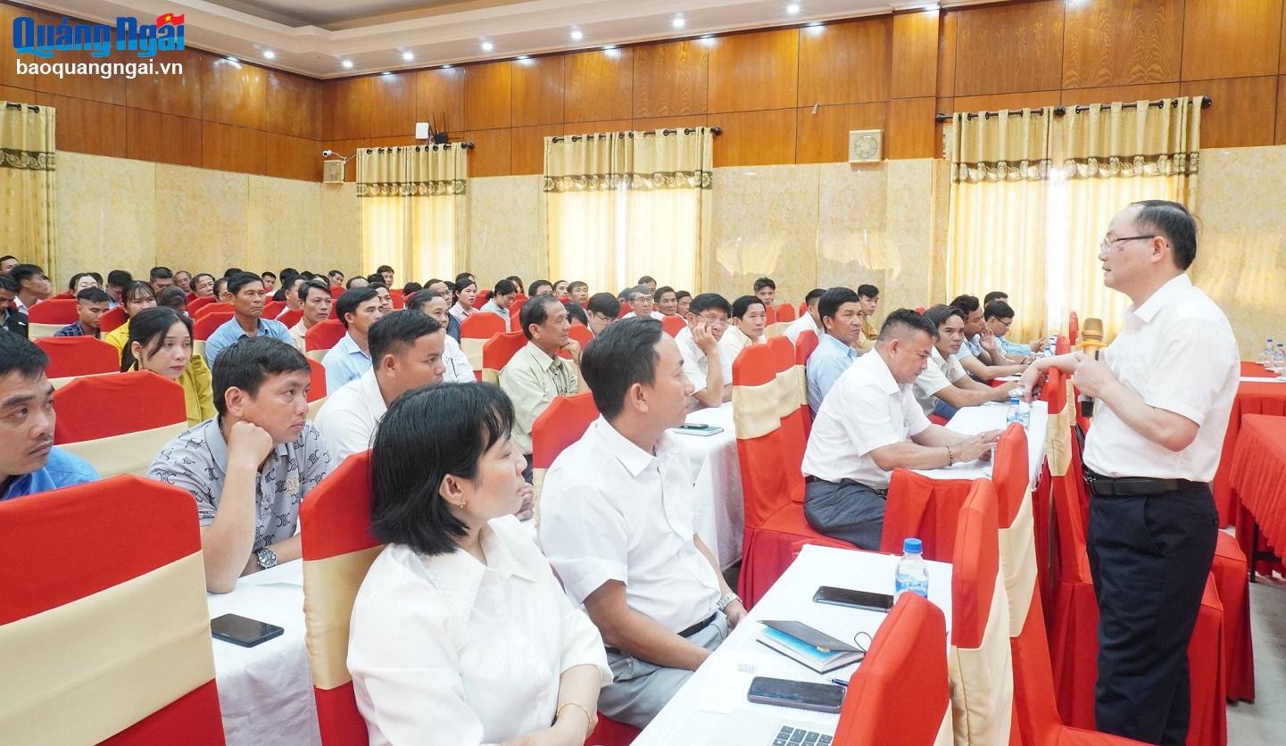 Tập huấn truyền thông về quyền con người