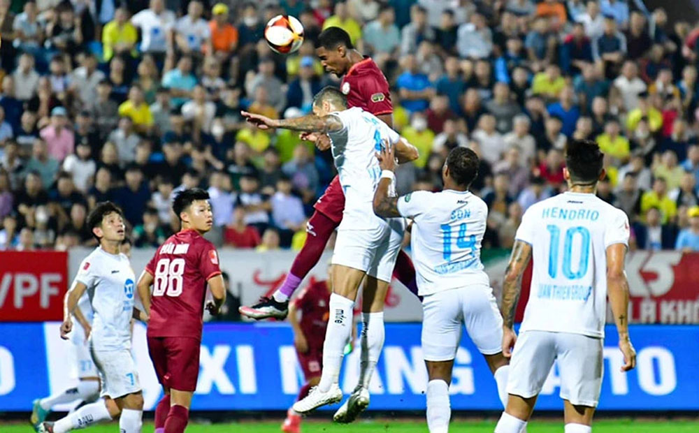 Thép Xanh Nam Định “sảy chân”, Hải Phòng cải thiện vị trí