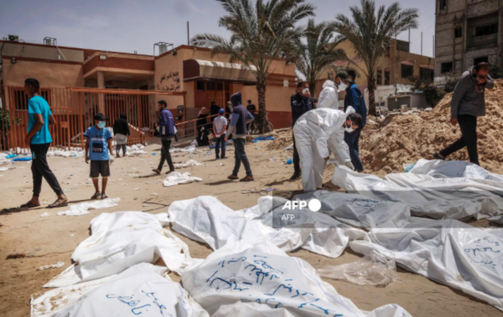 Gần 400 thi thể được tìm thấy trong ngôi mộ tập thể ở bệnh viện Gaza