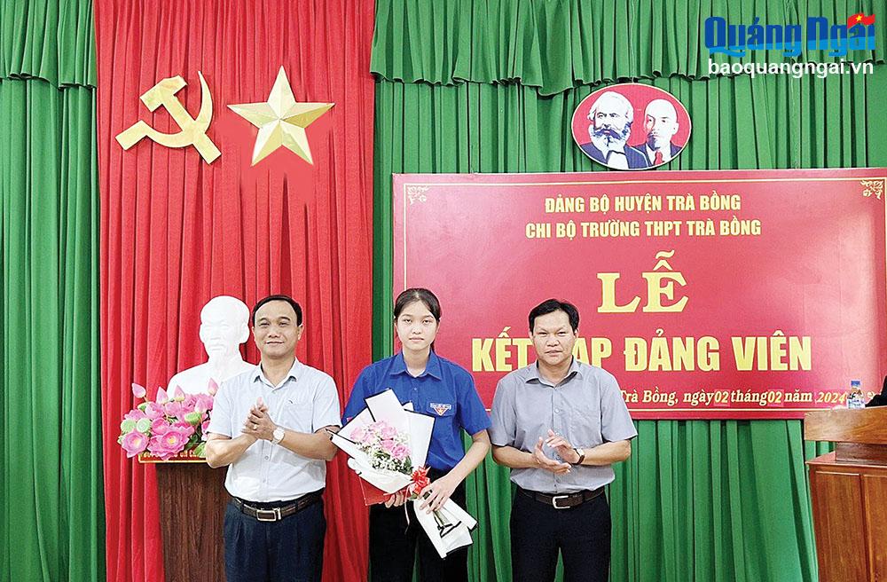 Nâng cao năng lực lãnh đạo, cầm quyền, sức chiến đấu của Đảng