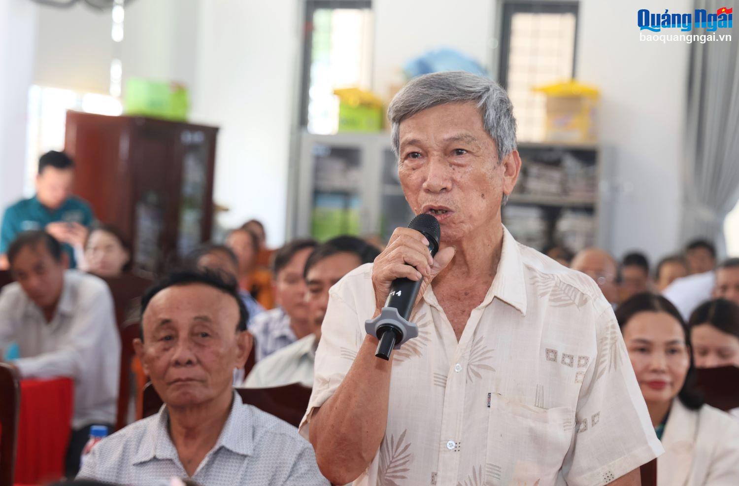 Cử tri kiến nghị nhiều vấn đề liên quan đến đời sống dân sinh