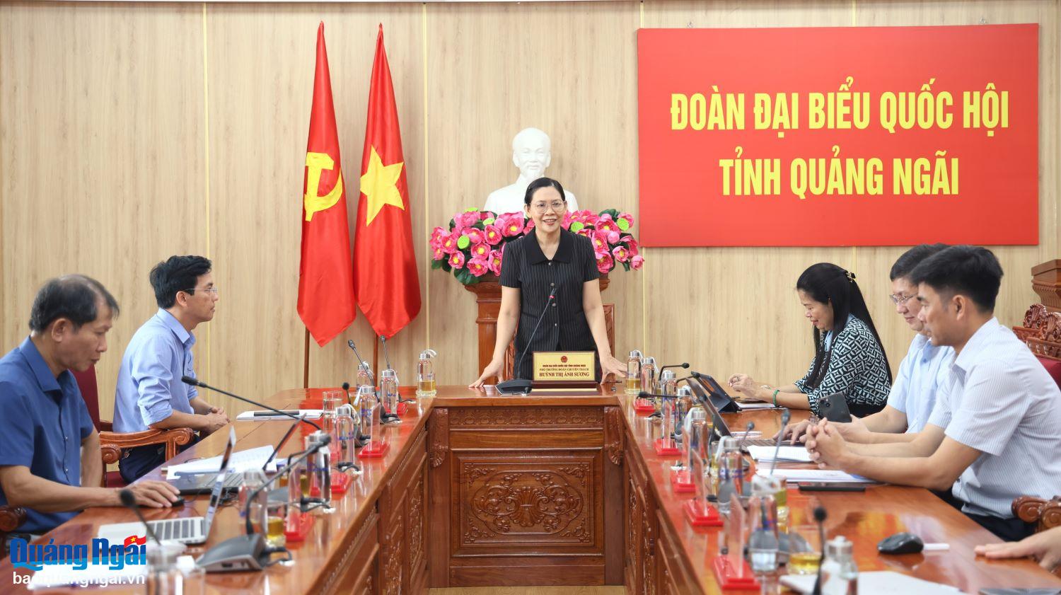 Đoàn đại biểu Quốc hội tỉnh lấy ý kiến góp ý các dự thảo luật