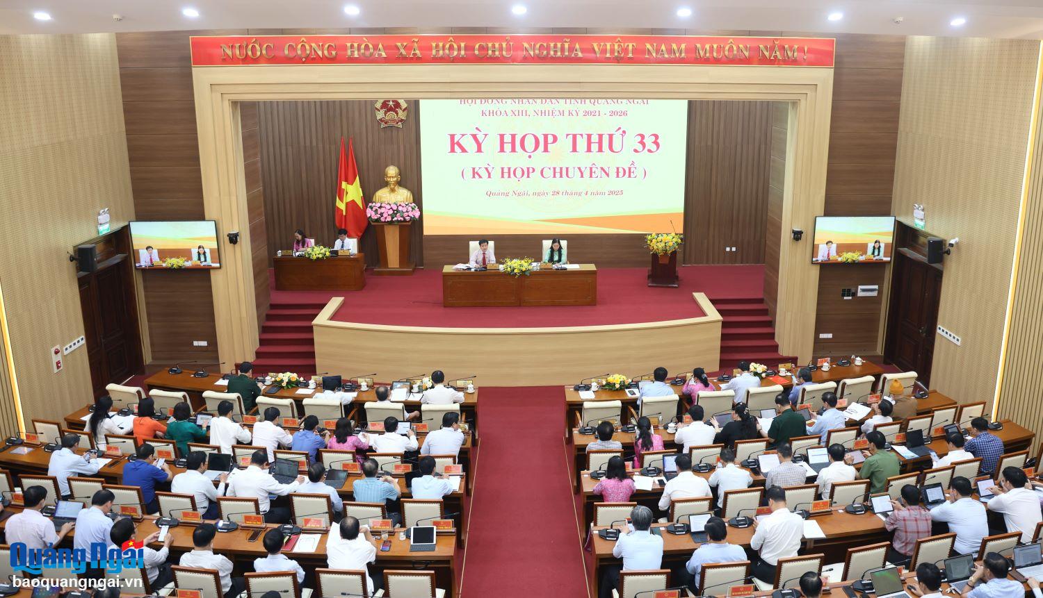 Khai mạc Kỳ họp thứ 33 HĐND tỉnh khóa XIII