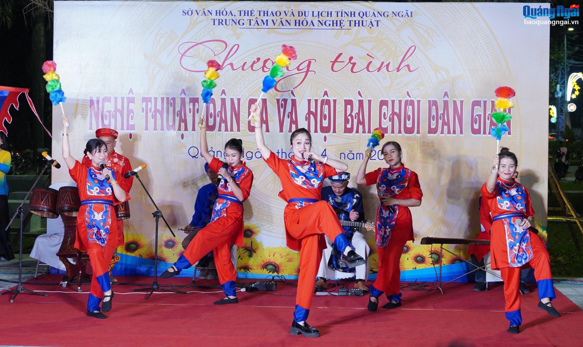 Đặc sắc Chương trình biểu diễn nghệ thuật dân ca và hội bài chòi dân gian