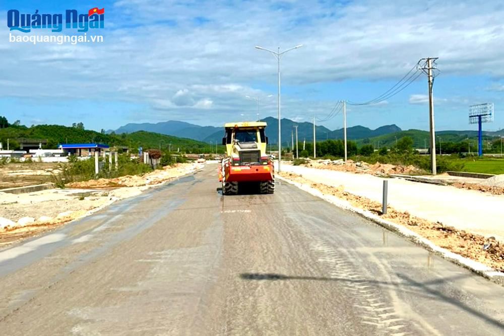 Kết nối giao thông tại Khu Kinh tế Dung Quất