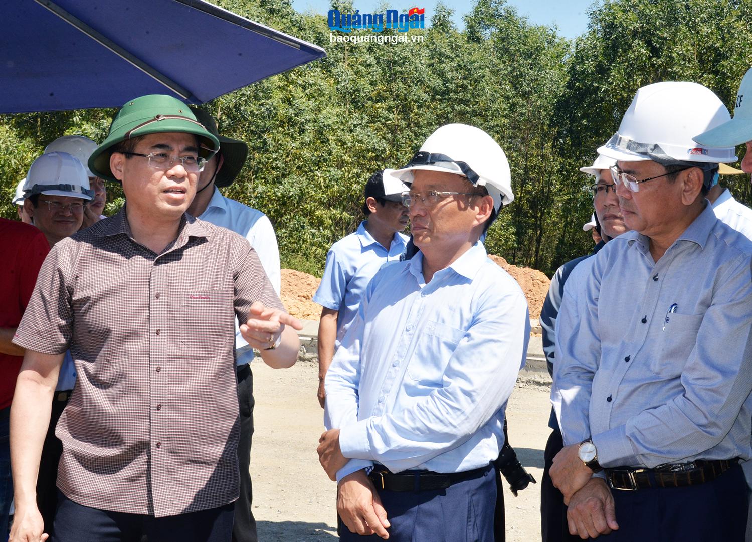 Chủ tịch UBND tỉnh Nguyễn Hoàng Giang kiểm tra các dự án trọng điểm