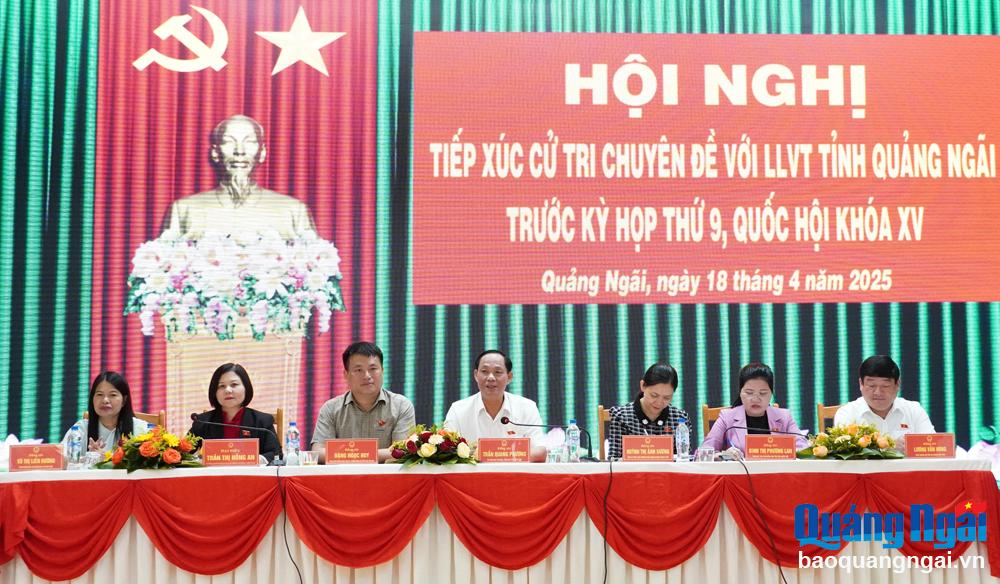 Đoàn ĐBQH tỉnh tiếp xúc cử tri chuyên đề với lực lượng vũ trang tỉnh