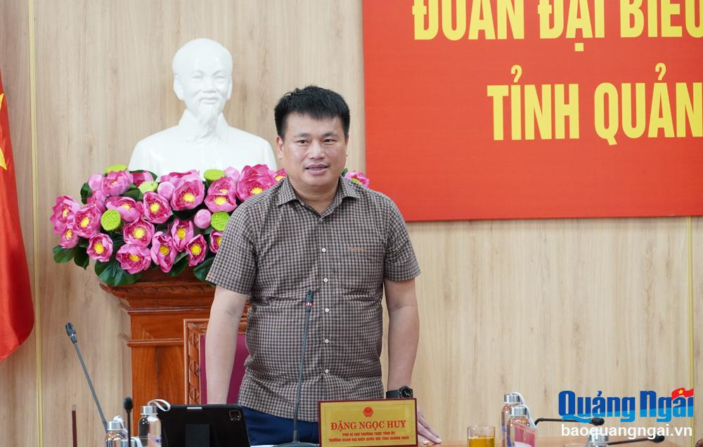 Đoàn đại biểu Quốc hội tỉnh lấy ý kiến góp ý các dự án luật