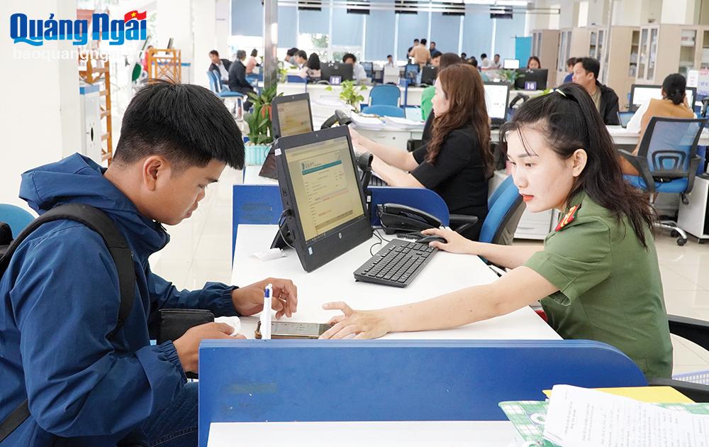 Sớm đưa nghị quyết vào cuộc sống