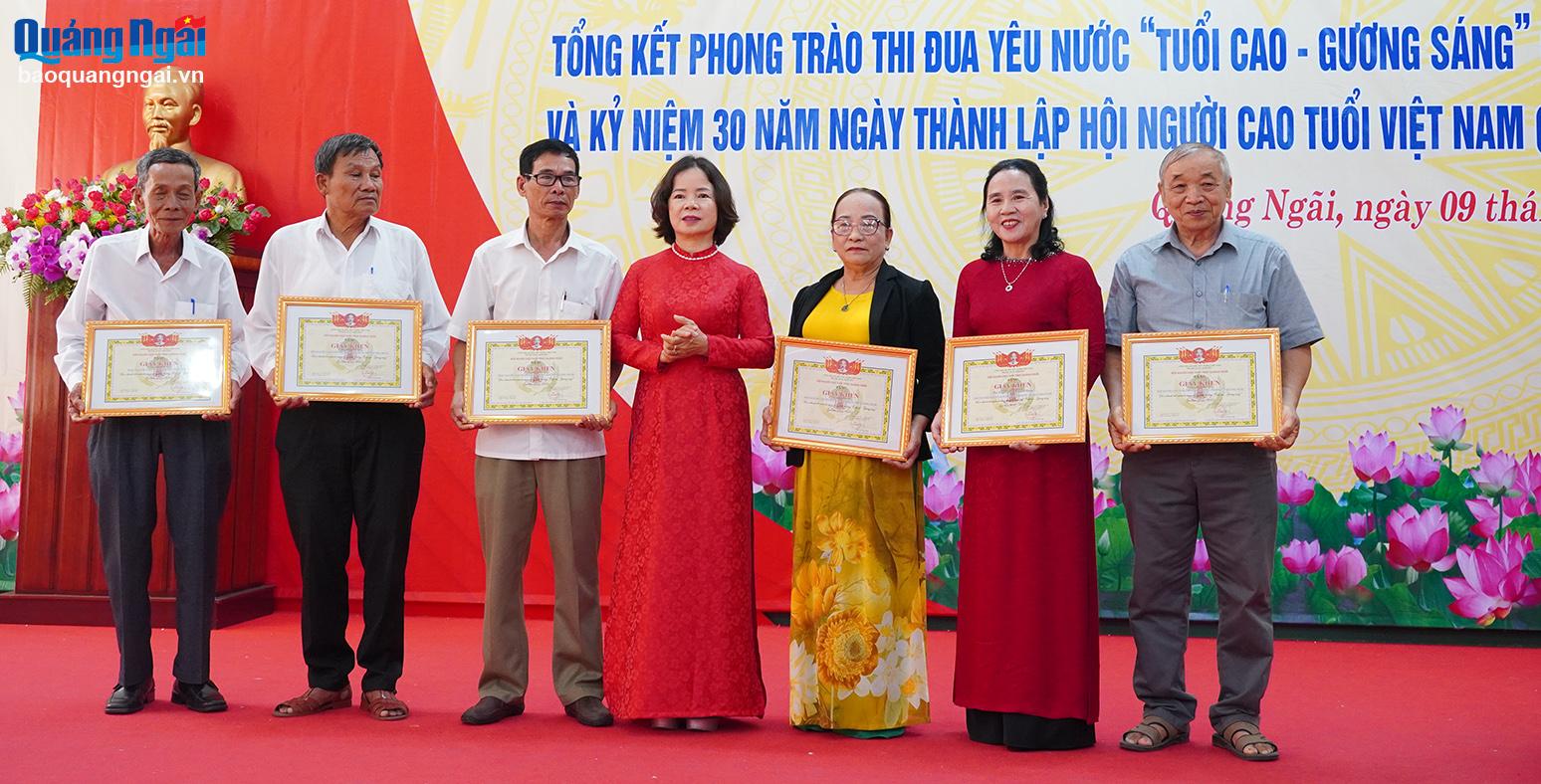 Tổng kết phong trào thi đua “Tuổi cao - gương sáng”