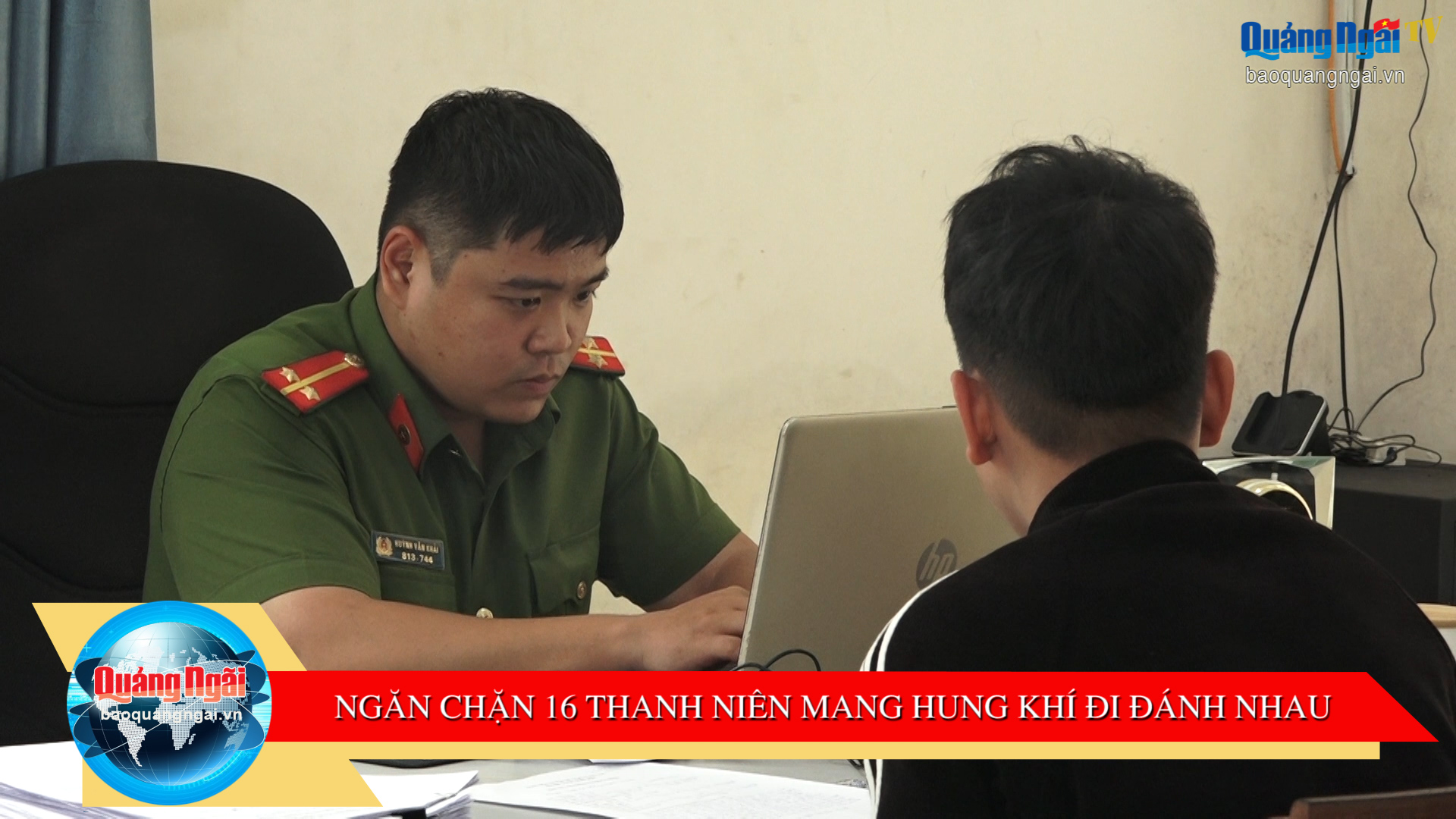 [Video]. Ngăn chặn 16 thanh niên mang hung khí đi đánh nhau