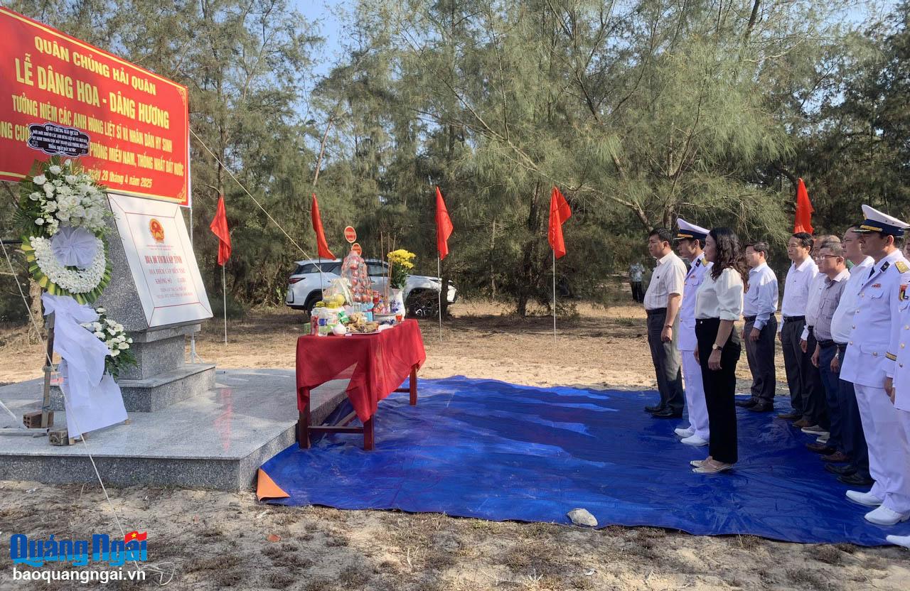 Tưởng niệm các Anh hùng liệt sĩ Tàu không số