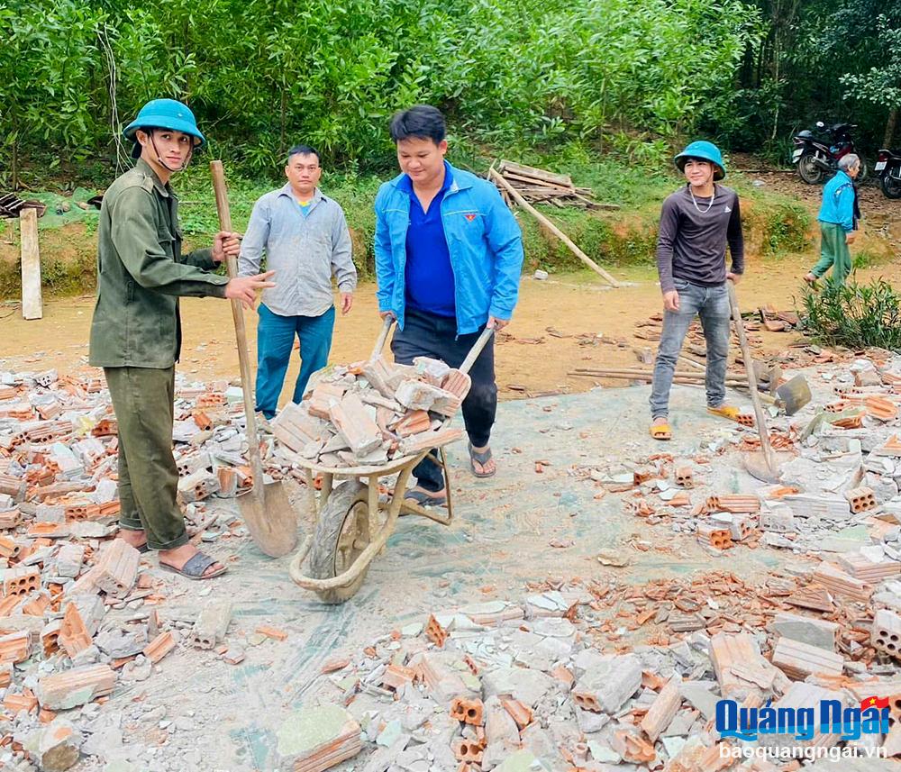 Cảm xúc tháng Tư