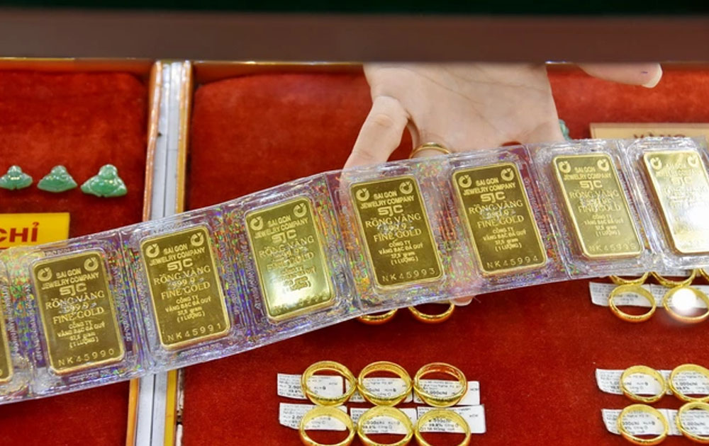 Giá vàng ngày 9/5: Vàng SJC lập kỷ lục mới bất chấp giá thế giới giảm