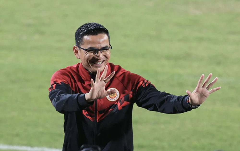 Huấn luyện viên Kiatisak bất ngờ chia tay Công an Hà Nội