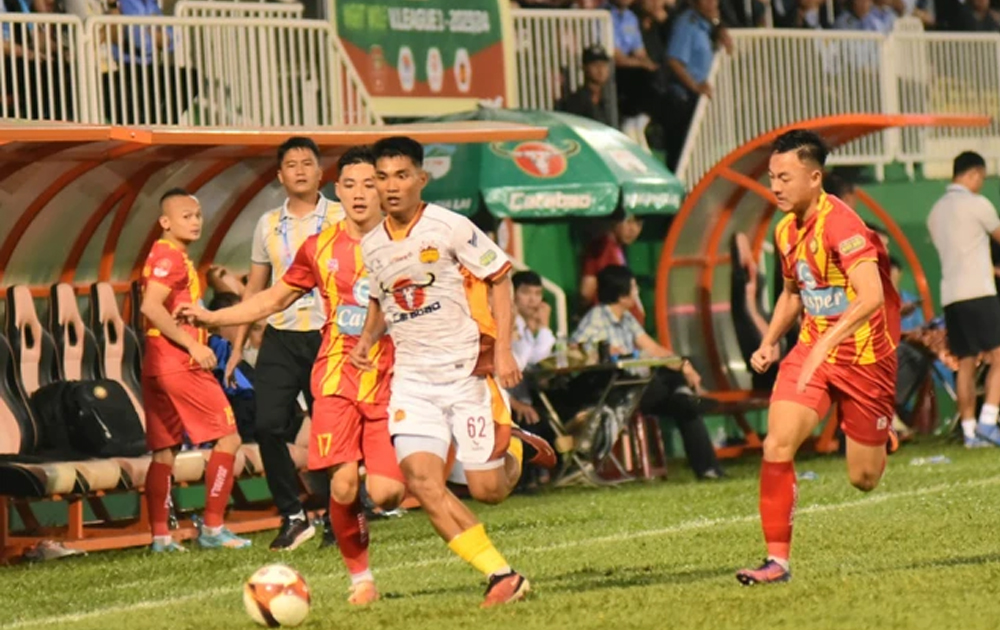 LPBank HAGL hòa trận thứ 5 trên sân nhà Pleiku