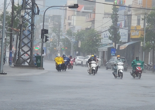 Ảnh hưởng áp thấp nhiệt đới, Quảng Ngãi mưa nhiều nơi