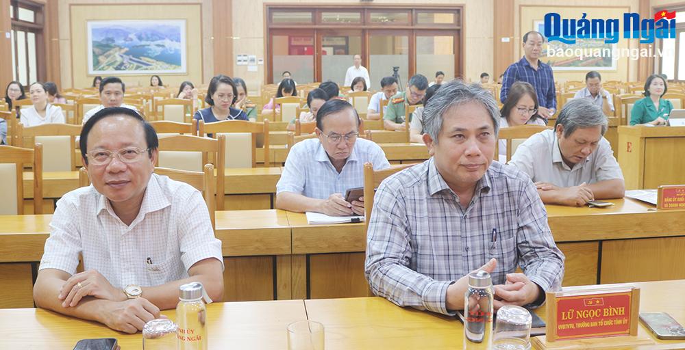 Hội nghị Báo cáo viên Trung ương tháng 5