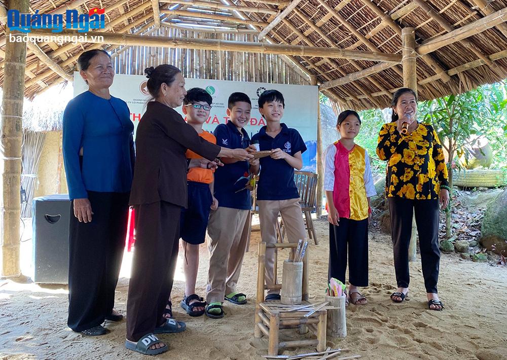 “Sứ giả” du lịch