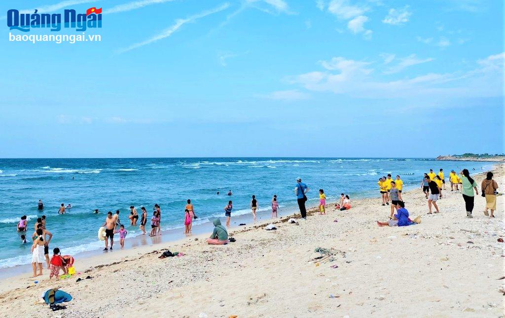 Doanh thu du lịch dịp lễ 30/4 - 1/5 đạt 169 tỷ đồng