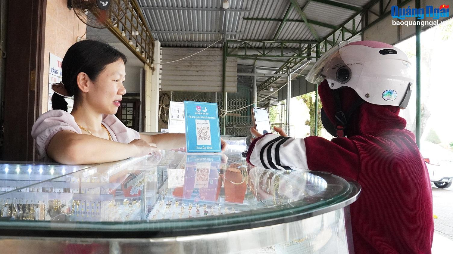 Lan tỏa tuyến đường thanh toán không dùng tiền mặt